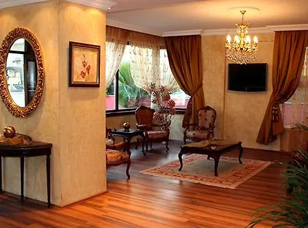 Otel Triana 3*