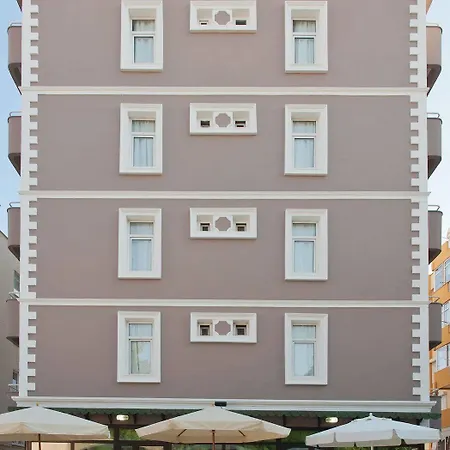 Otel Triana 3*